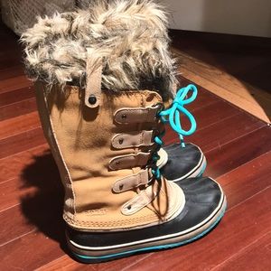 Sorel Joan of Arc boots